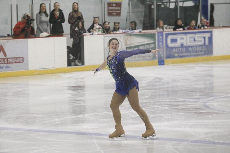 12-03-22 MWV Skating Club smile group behind