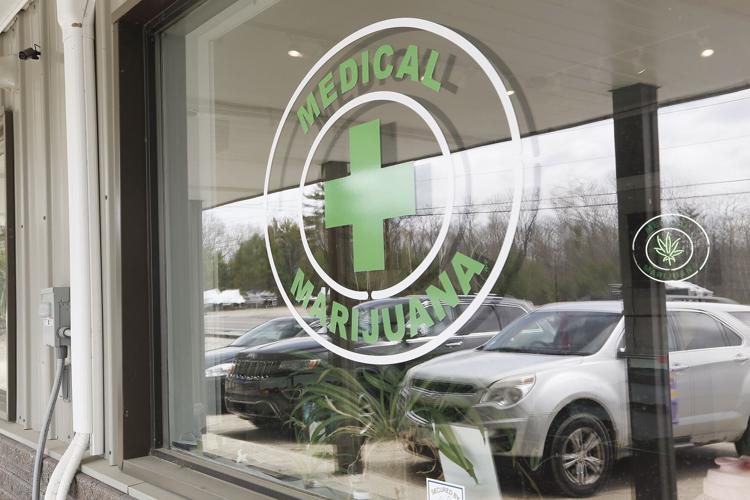 04-22-21 Best Budz sign