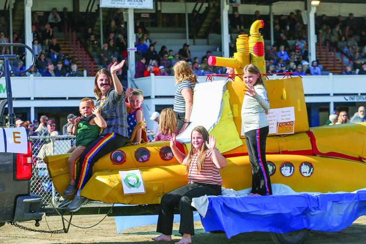 10-04-25 Fryeburg Fair yellow submarine