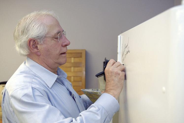 Mike Gravel signs Ice Box 1