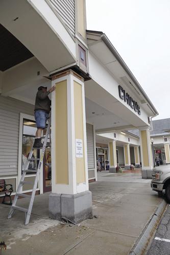 09-05-22 Chicos adjusting vertical