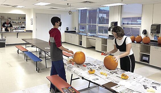 Halloween - Conway Rec's Teen Cetner pumpkin carvers 2