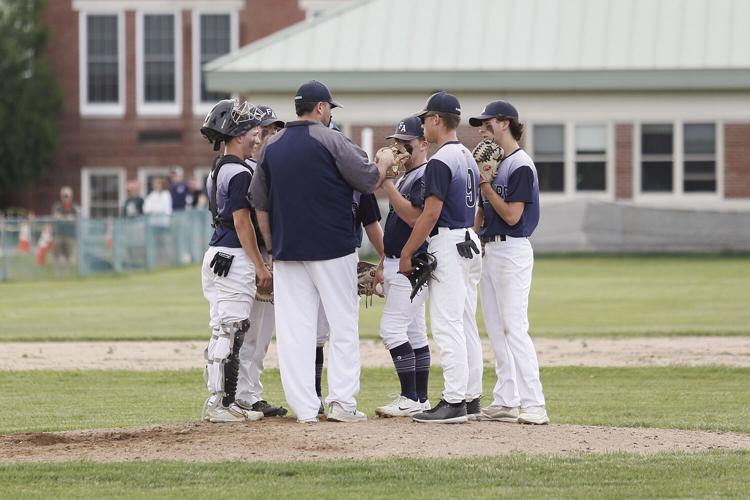 06-10-22 FA BB Playoffs group huddle