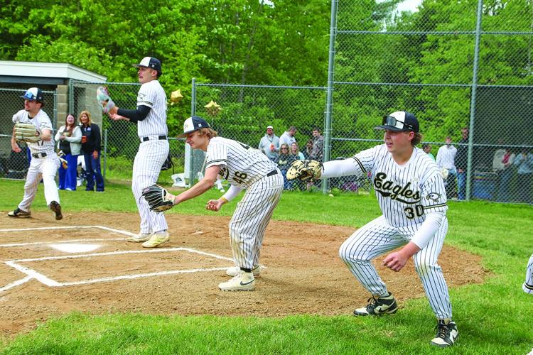 05-31-26 KHS BB seniors catching pitch 1