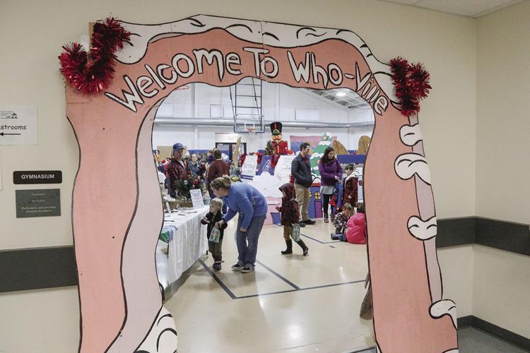 12-03-22 NoCo Grinchmas doorway