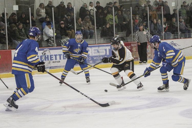 12-27-22 Peter Hall Xmas Tournament laughland surrounded