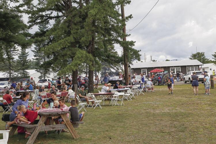 08-27-22 Aviation Day wide picnic