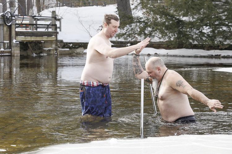 01-20-24 UBNH Plunge high five medium