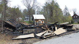 Fire destroys historic Milan building