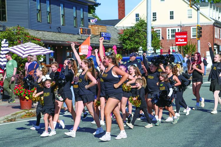 09-12-26 Mud Bowl Parade mwv cheer