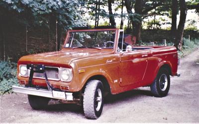 1971 IH Scout 800B summer 1995 232 6 cyl 3 speed c.jpg