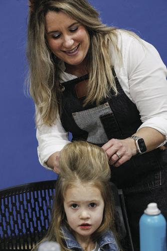 12-03-22 NoCo Grinchmas hair tightest