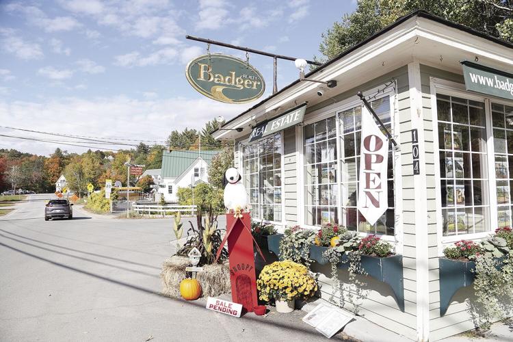 10-05-21 Pumpkins badger wide