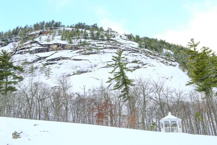 12-01-25 Snow hales white horse hotel