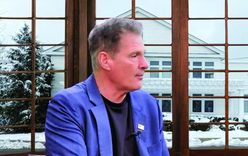 scott brown alone.jpg