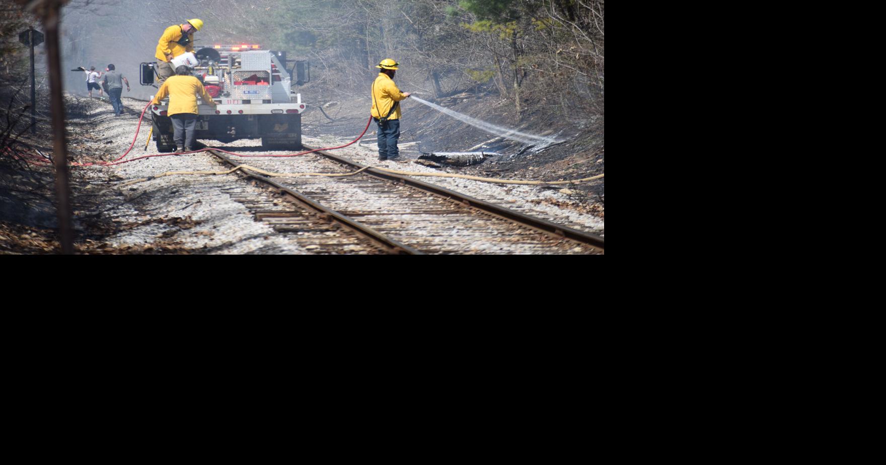 Area firefighters battle fires along West Side tracks | Local News ...
