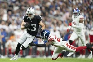 Former Raiders WR Hunter Renfrow signing with Panthers