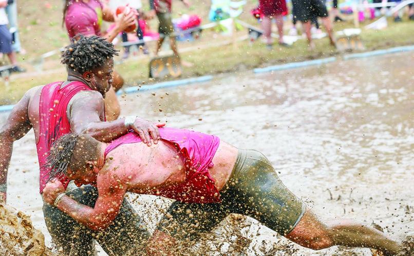 09-07-25 Mud Bowl crash tight