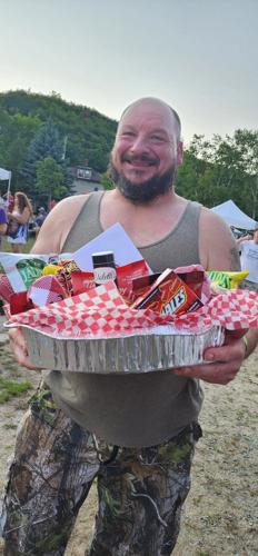 josh boucher killazilla winner with prize 2022_1.jpg