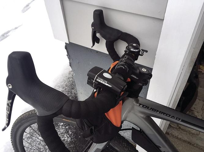 Wheel Family Fun - Cygolite Dash 520 mounted on bike