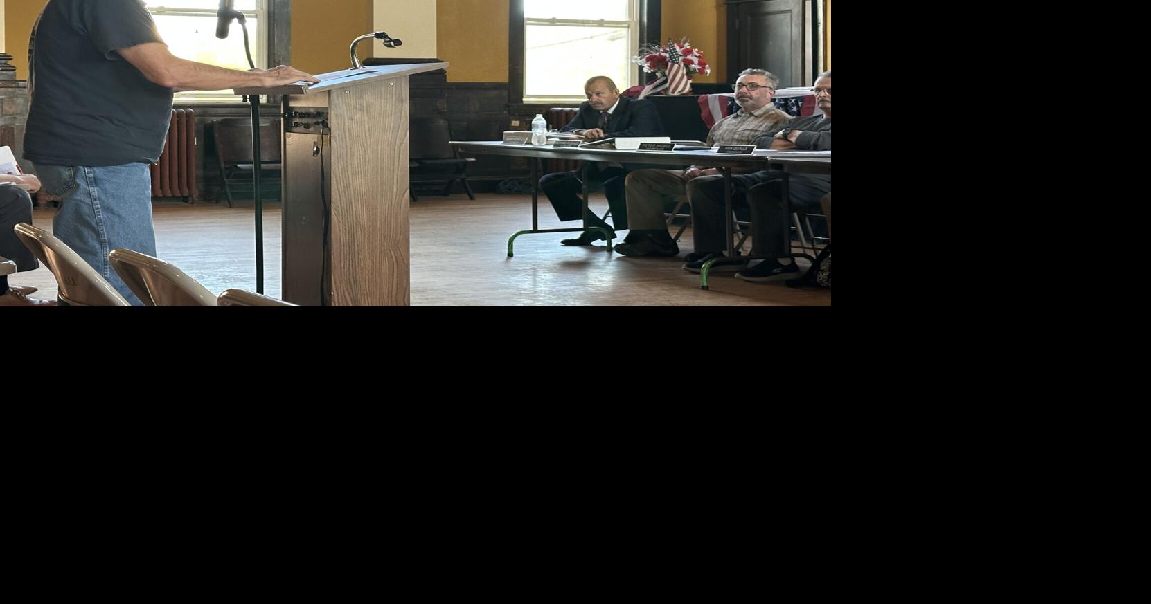 Residents speak of city budget and stairs painful to climb