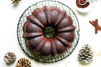 CL w51 bfm Gingerbread-Bundt-Cake-1