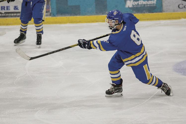 12-27-22 Peter Hall Xmas Tournament murphy c clearing