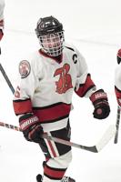 Steve's Sports Shorts: Mountaineers look solid on the ice
