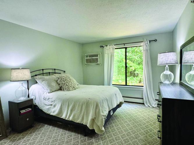 19 Saco Woods bedroom 2.jpg
