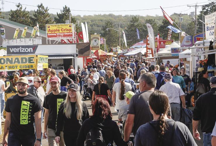 10-01-23 Fryeburg Fair crowd wider