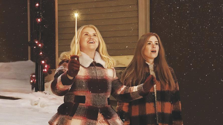 Godmothered-Jillian Bell and Isla Fisher