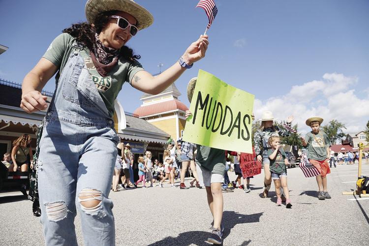 09-11-21 Mud Bowl parade muddas sign