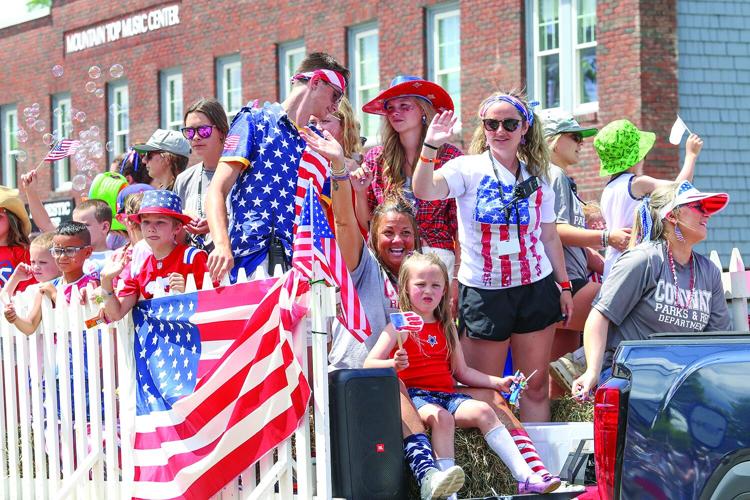 07-04-25 Fourth Parade conway rec waves