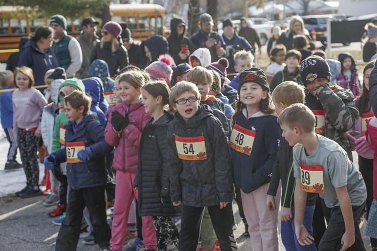11-21-22 JF Turkey Trot start line smiles
