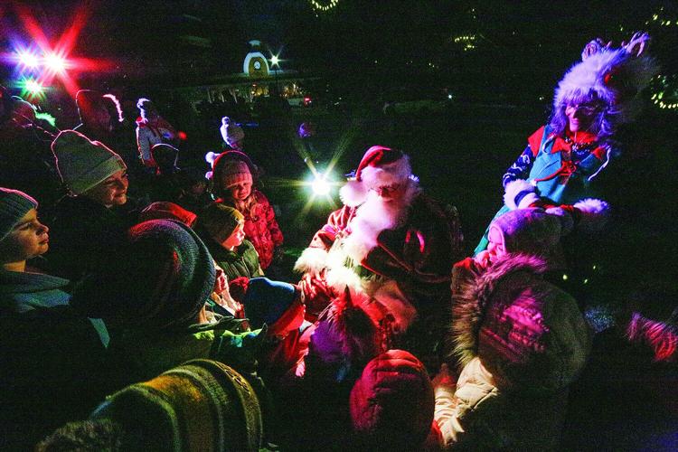 11-28-25 NoCo Tree Lighting crowding best 1