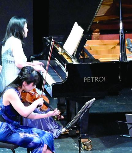 AE w30 SLL Music Festival Mihae & Keiko.tif