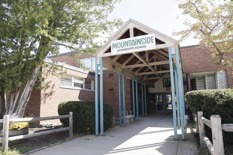 09-02-24 Mtnside entrance medium