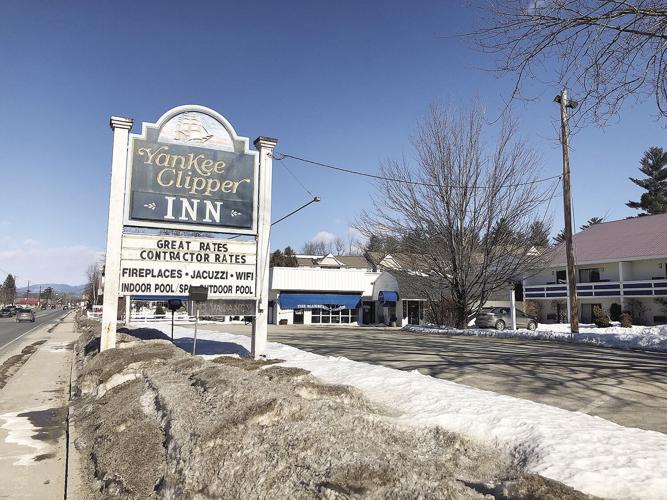 Yankee clipper inn front sign
