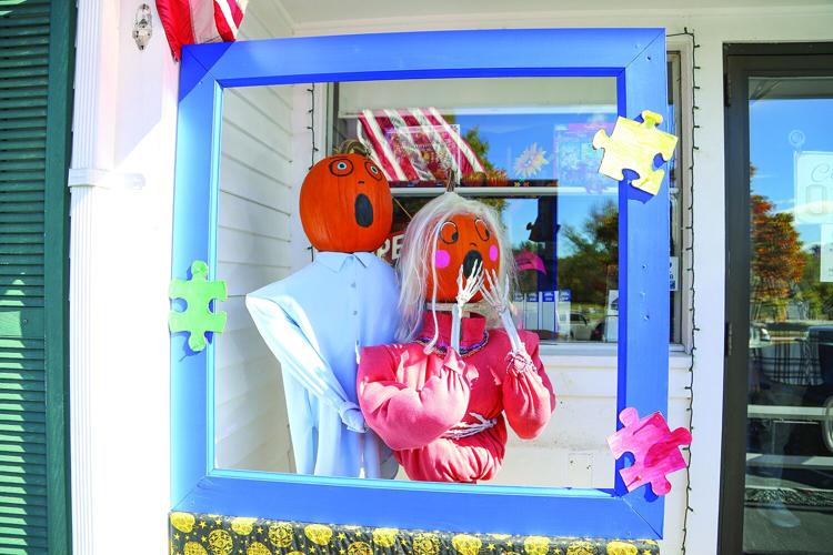 10-01-25 Pumpkin People puzzles medium