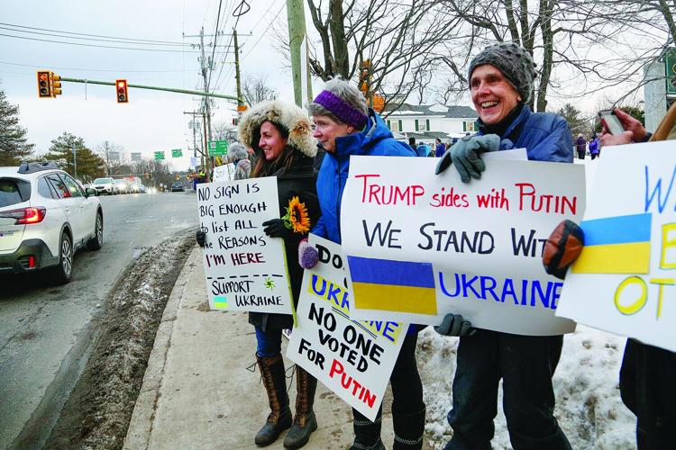 03-04-25 Trump Protest ukraine group