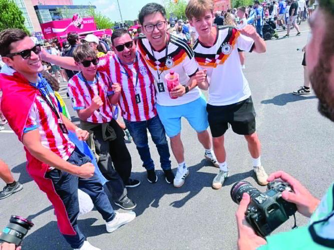 World Cup - Jaxson Gagnon and fans - Germany vs. Paraguay