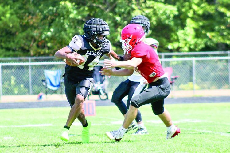 KHS Football - Marquise Twomey running