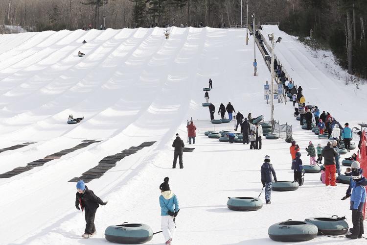 12-27-21 Cranmore Tubing crowd horizontal