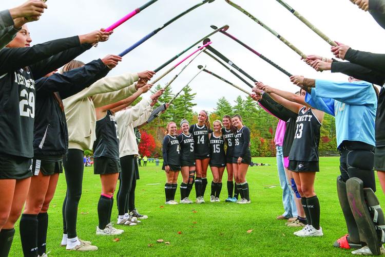10-16-25 KHS FH Seniors group under arch wider