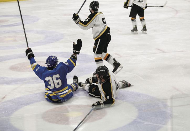 12-27-22 Peter Hall Xmas Tournament richard after goal