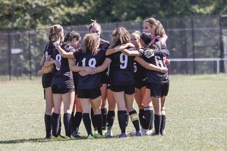 09-17-22 KHS WSOC huddle