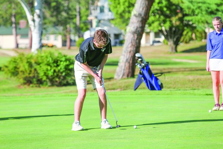 9-20-25 KHS Golf - Owen Dumas putt