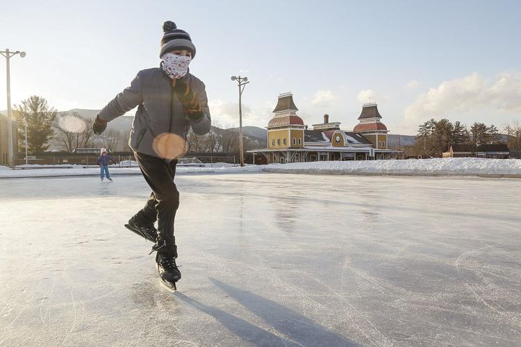 02-15-22 Skating wide