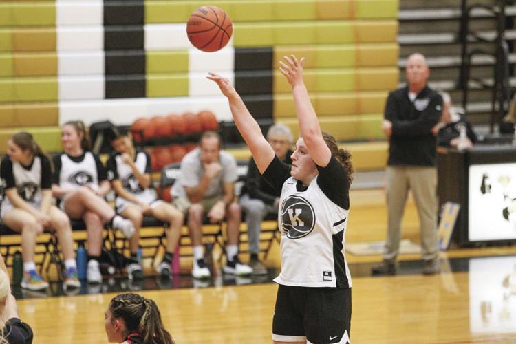 12-02-22 KHS WBB sidoti free throw tight