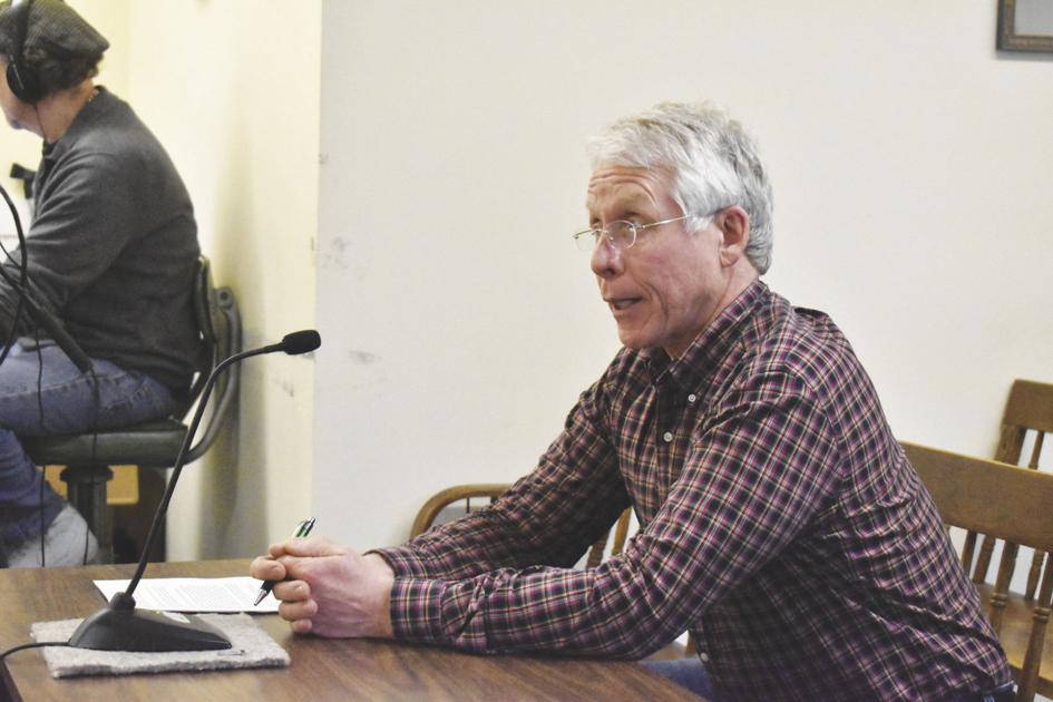 Selectmen back 'disorderly house' bill